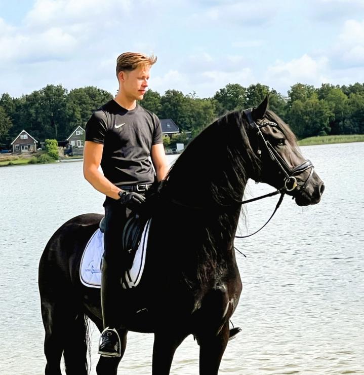 Gallery Photo of FALLON SPORT - #39