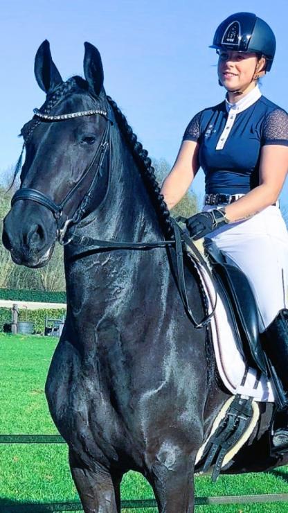 Gallery Photo of ESMERALDA - #32