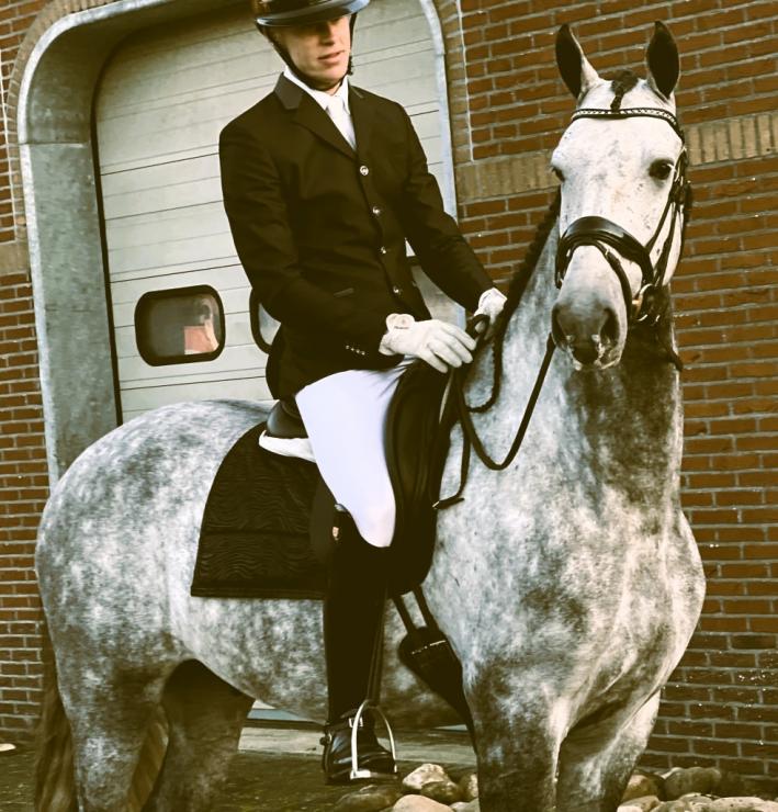 Gallery Photo of CORSAIRE - #25