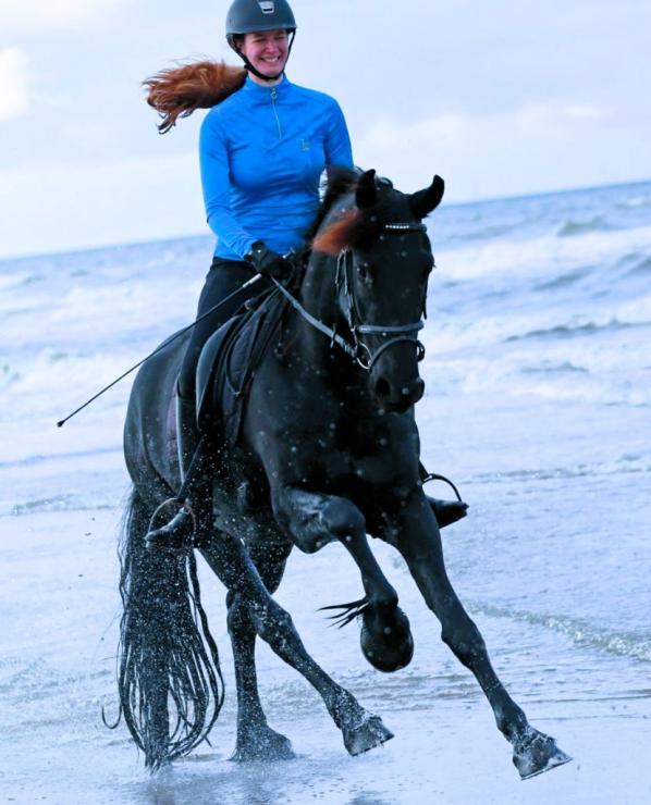 Gallery Photo of ANALISA - #17