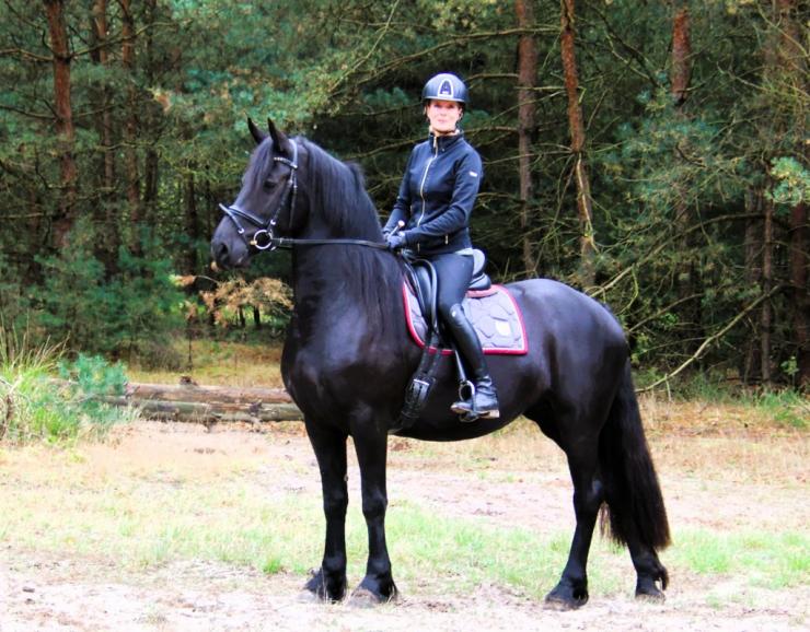 Gallery Photo of ZELINE - #6